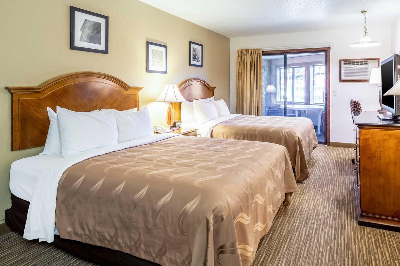 Quality Inn Keystone Near Mount Rushmore Екстер'єр фото