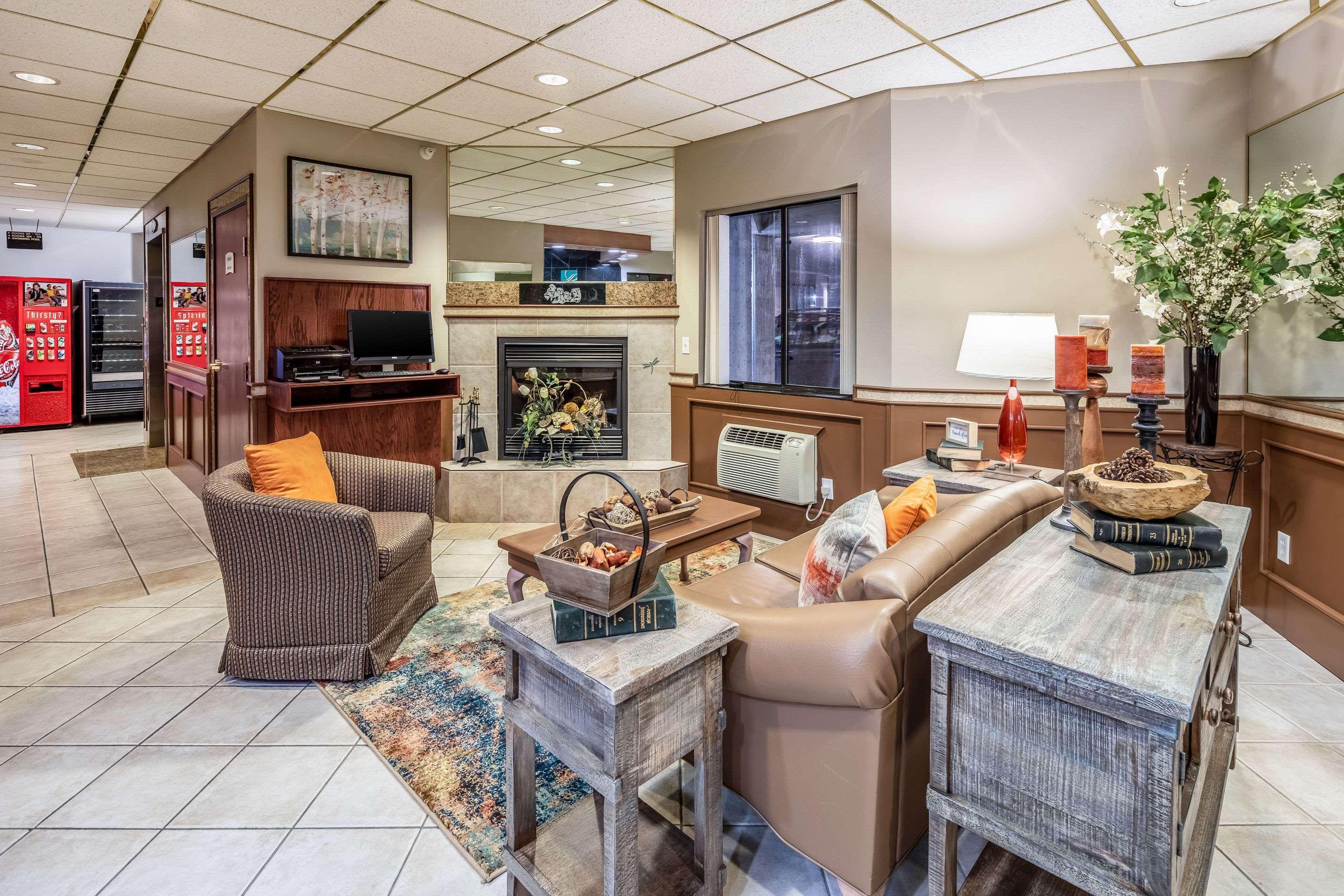 Quality Inn Keystone Near Mount Rushmore Екстер'єр фото