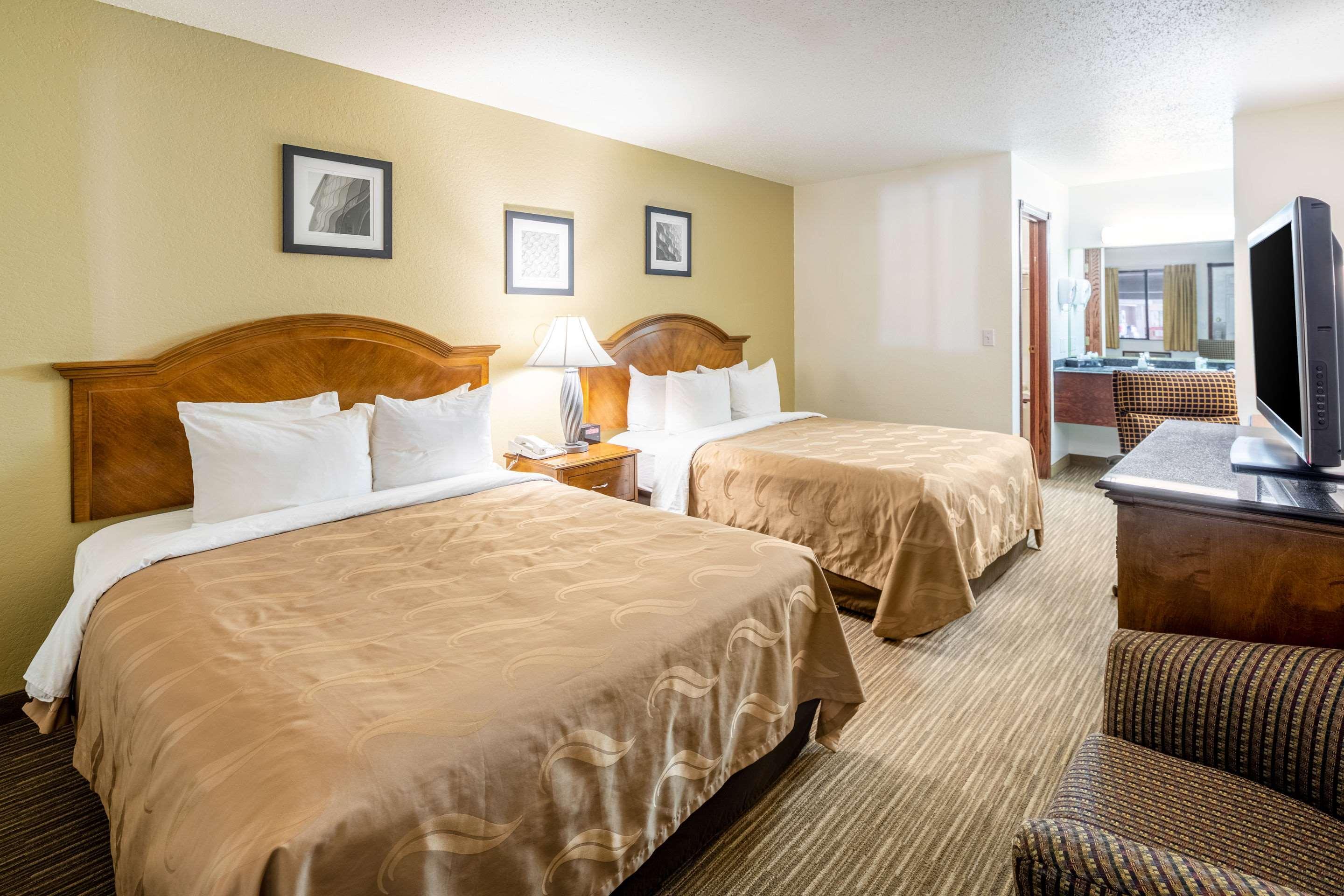 Quality Inn Keystone Near Mount Rushmore Екстер'єр фото
