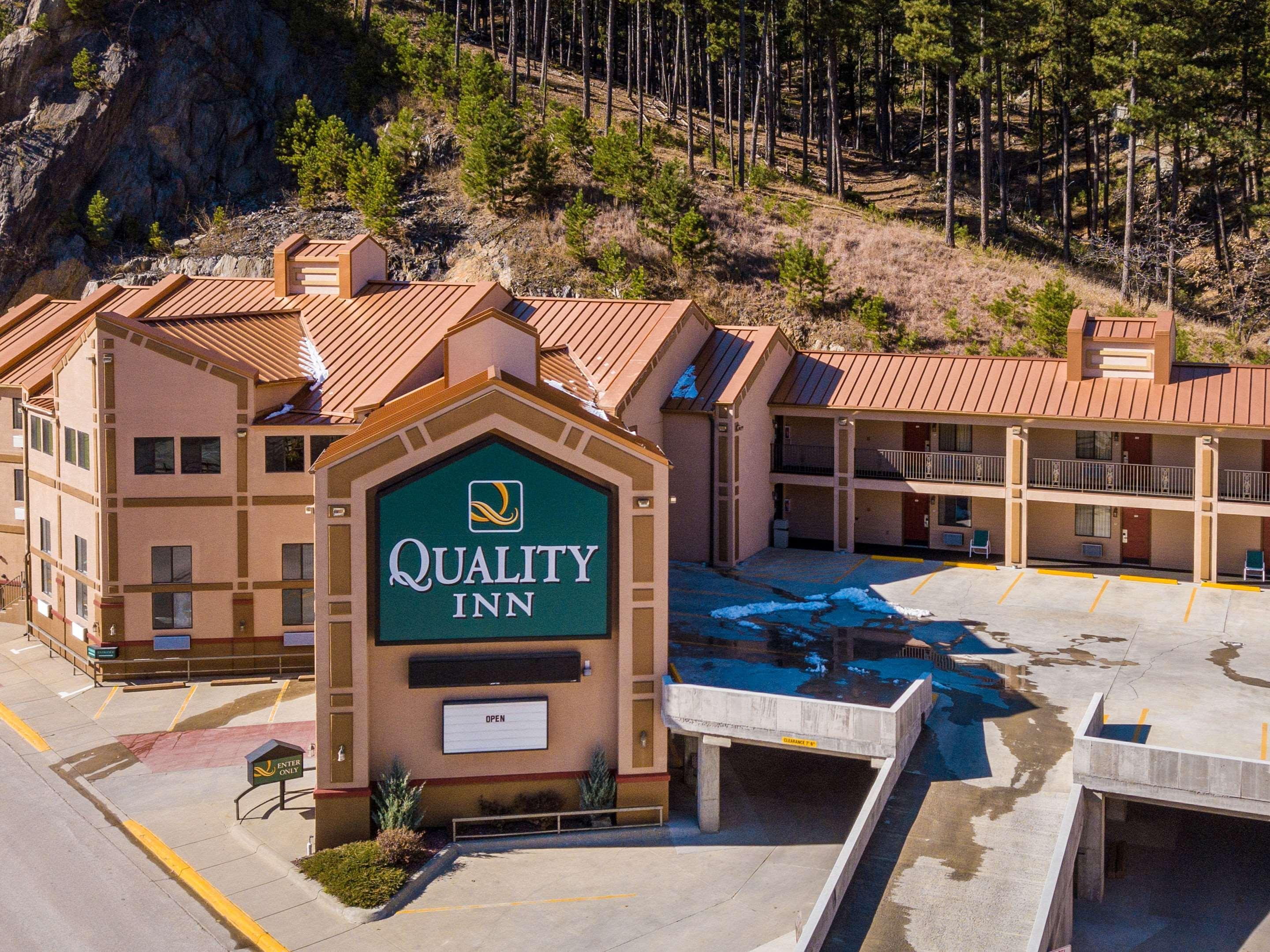 Quality Inn Keystone Near Mount Rushmore Екстер'єр фото