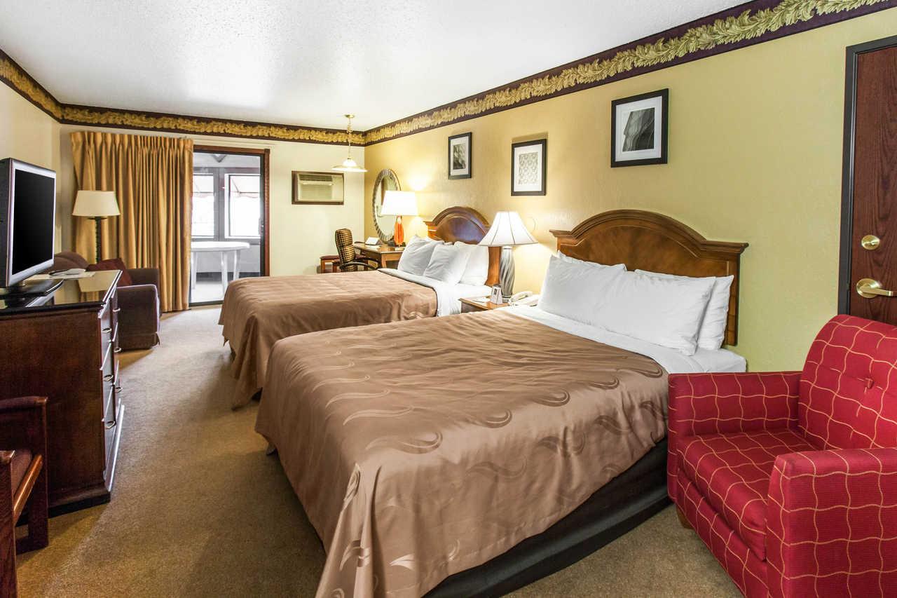 Quality Inn Keystone Near Mount Rushmore Екстер'єр фото
