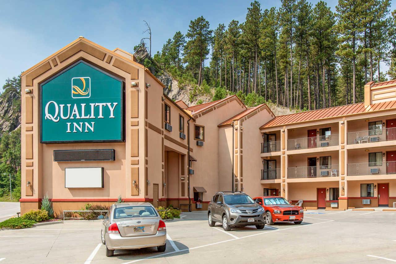 Quality Inn Keystone Near Mount Rushmore Екстер'єр фото