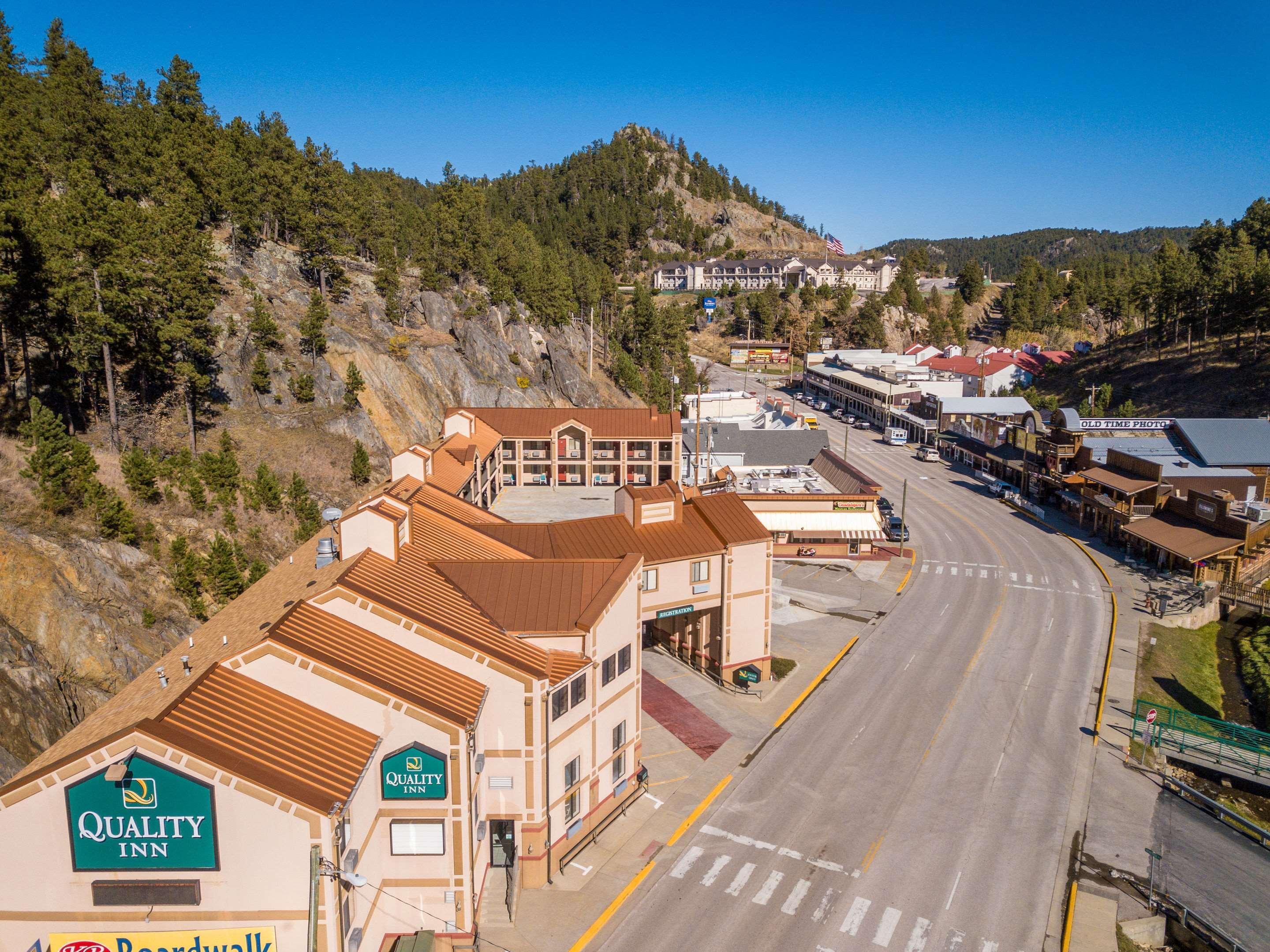 Quality Inn Keystone Near Mount Rushmore Екстер'єр фото