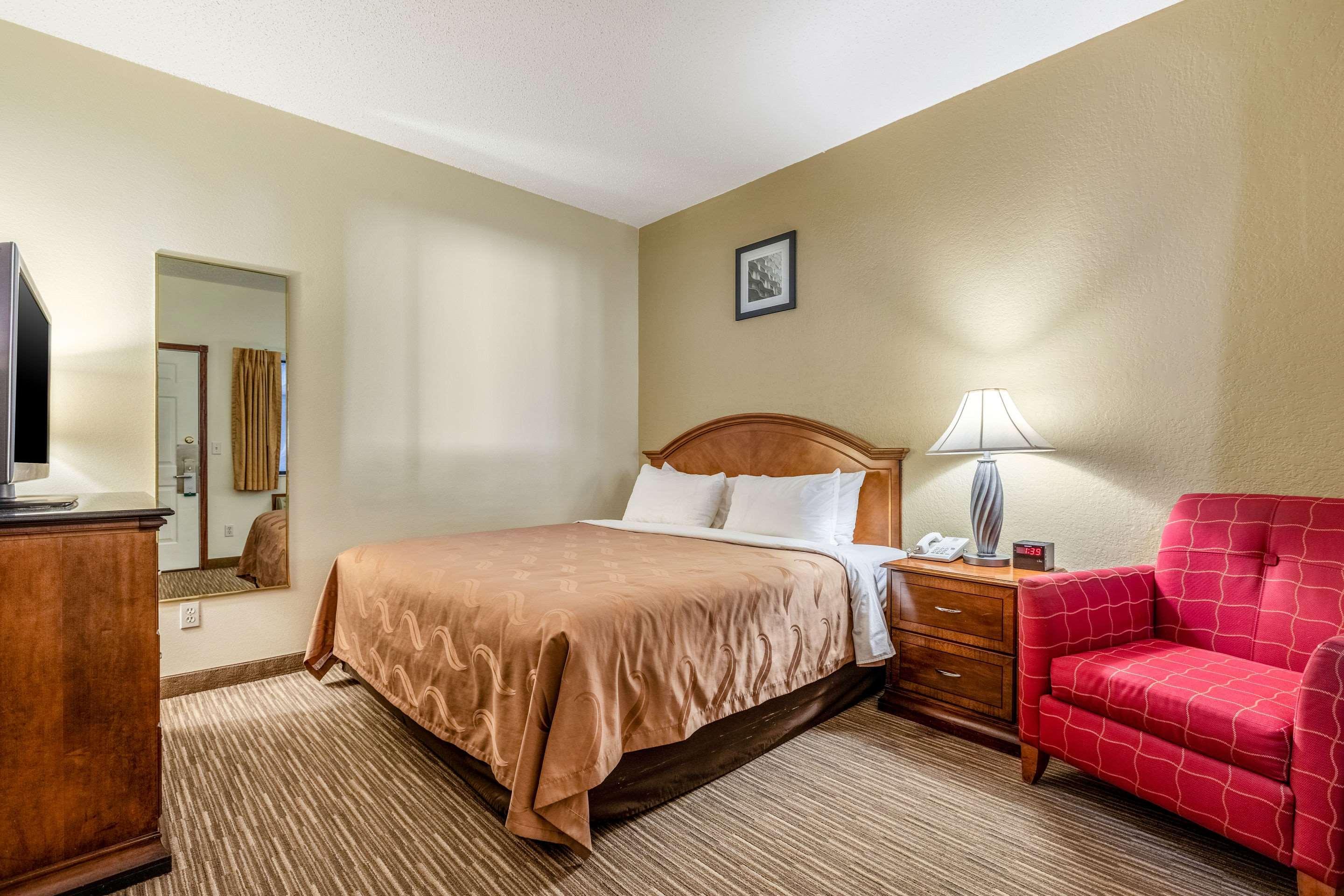 Quality Inn Keystone Near Mount Rushmore Екстер'єр фото