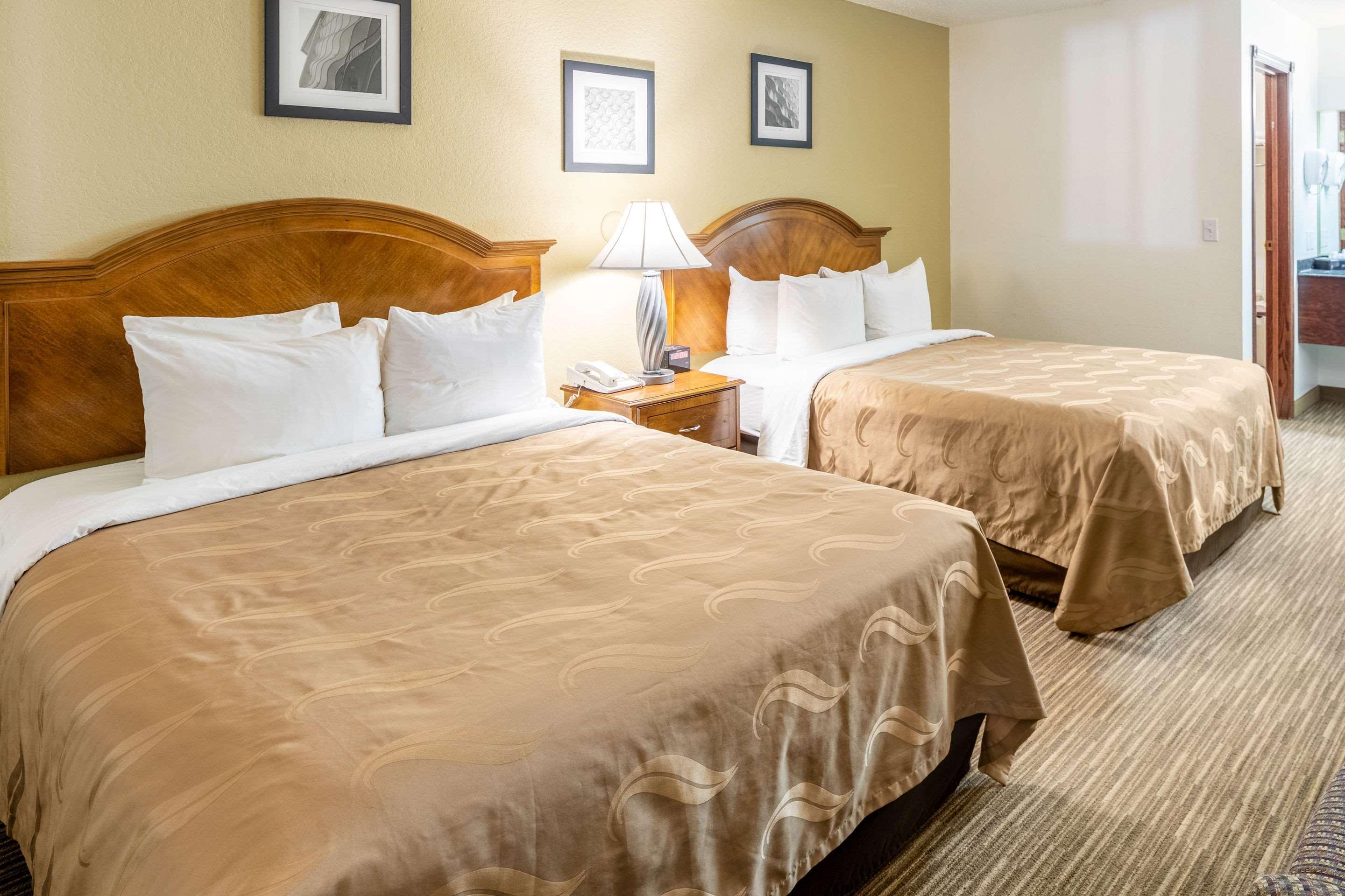 Quality Inn Keystone Near Mount Rushmore Екстер'єр фото