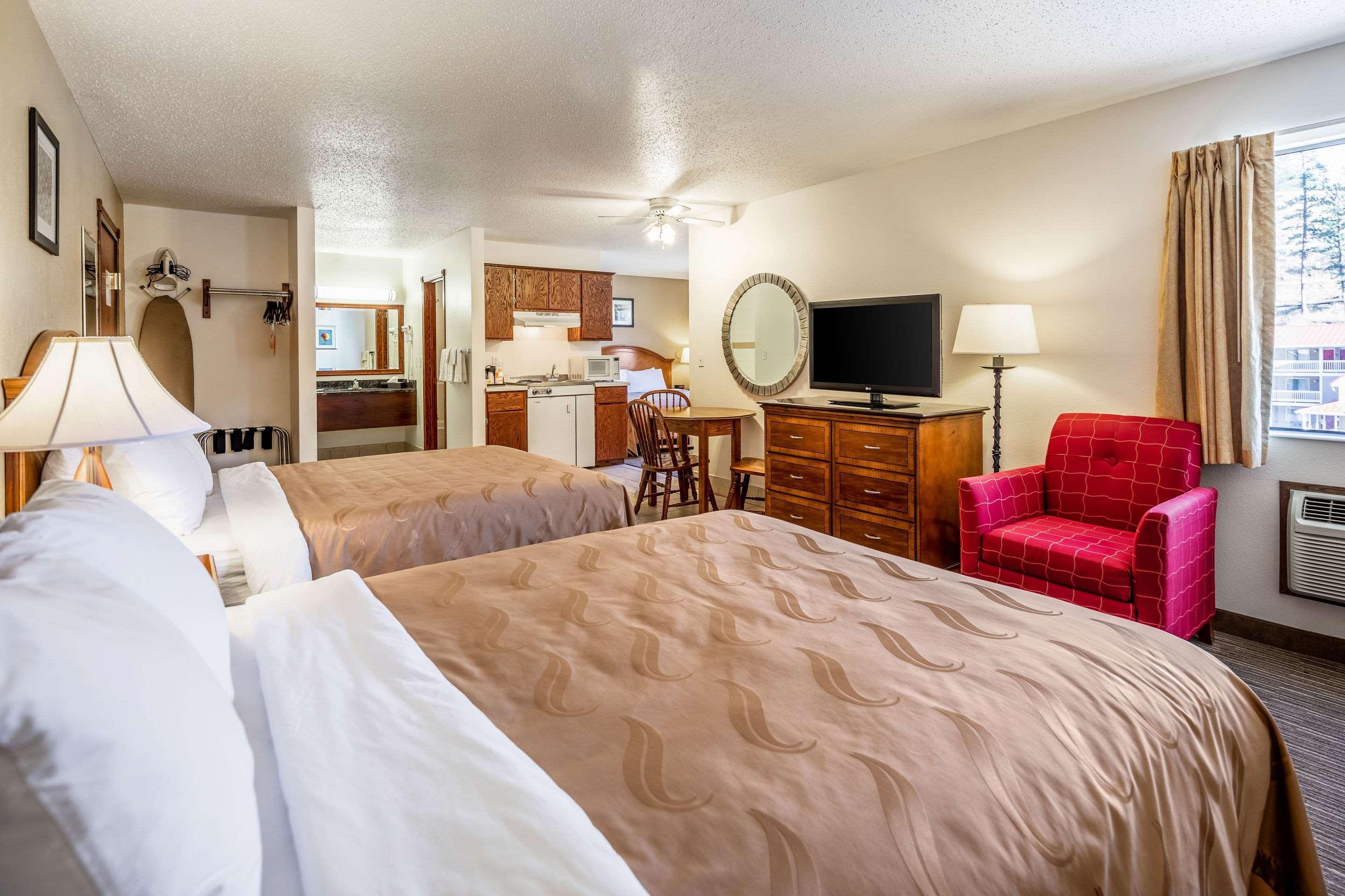 Quality Inn Keystone Near Mount Rushmore Екстер'єр фото