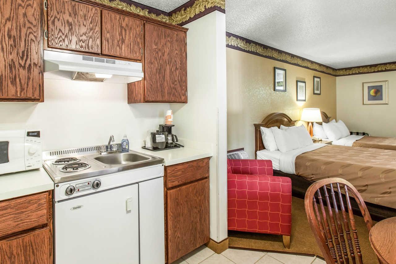 Quality Inn Keystone Near Mount Rushmore Екстер'єр фото
