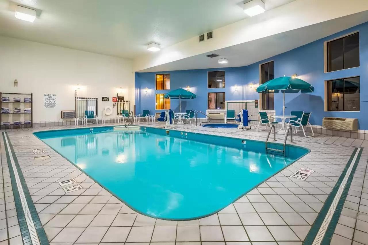 Quality Inn Keystone Near Mount Rushmore Екстер'єр фото